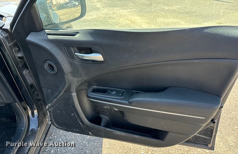 image for item NV9127 2017 Dodge Charger Police 