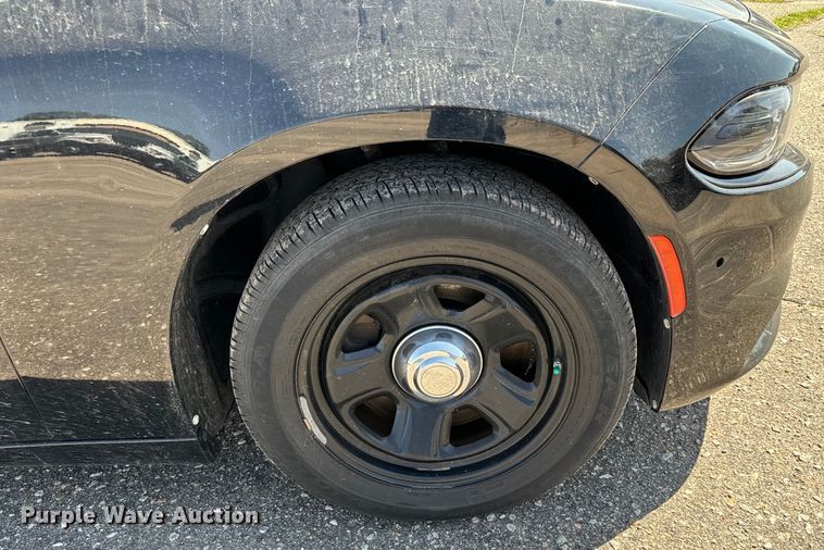 image for item NV9127 2017 Dodge Charger Police 
