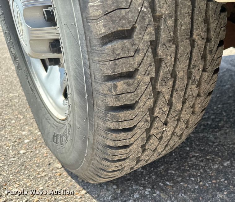 image for item NV9128 2007 Chevrolet Express 2500 van