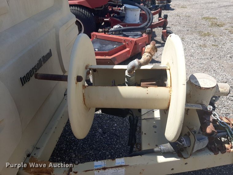 image for item NV9129 Ingersoll-Rand  185 air compressor