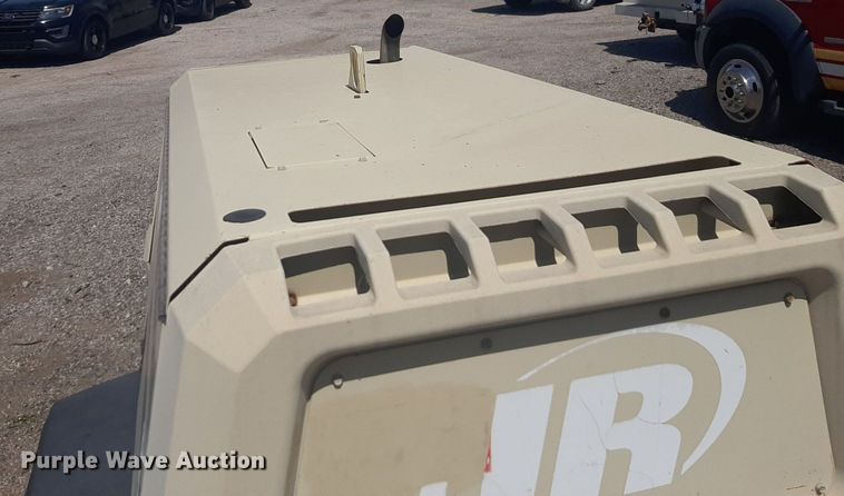 image for item NV9129 Ingersoll-Rand  185 air compressor