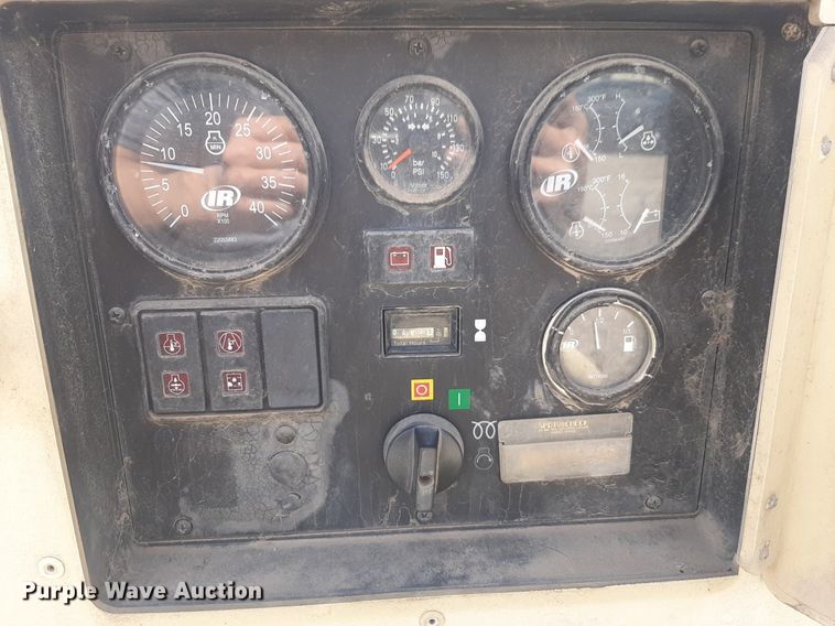 image for item NV9129 Ingersoll-Rand  185 air compressor