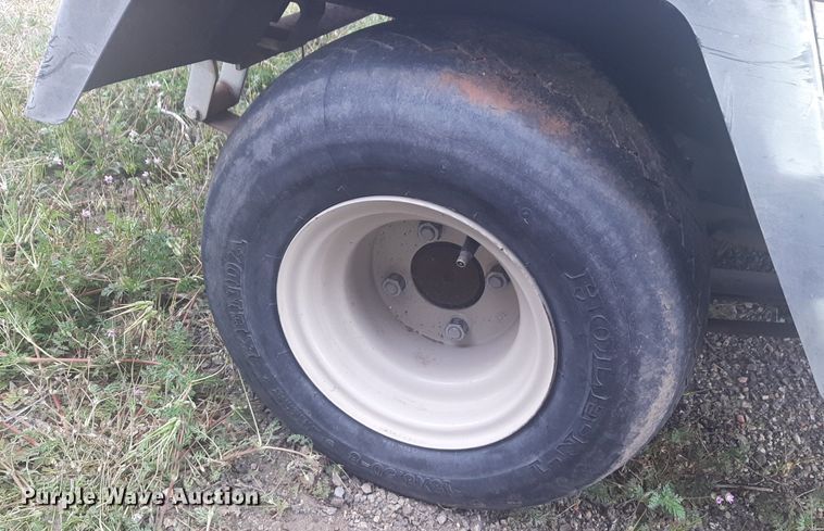 image for item NV9132 Carryall  golf cart