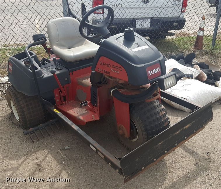 image for item NV9134 Toro Sand Pro 3040 bunker rake