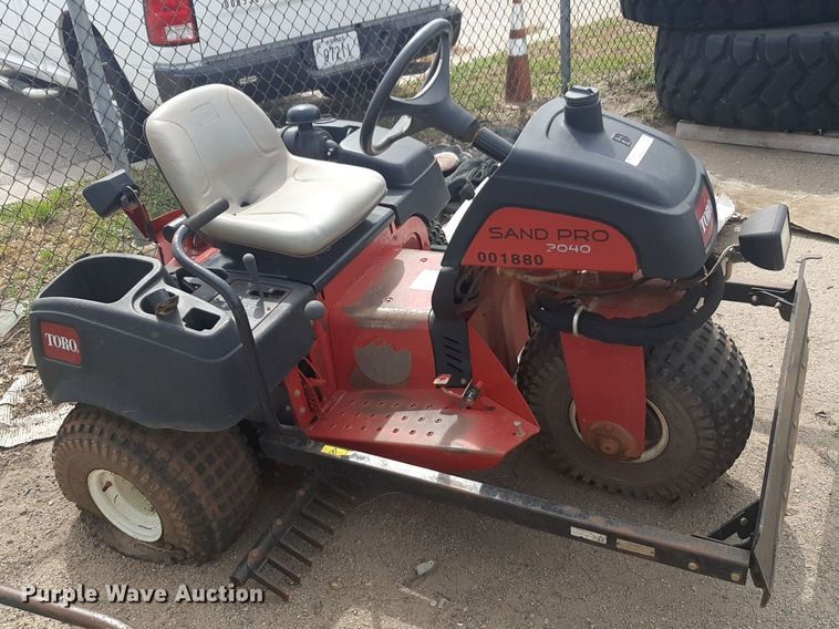 image for item NV9134 Toro Sand Pro 3040 bunker rake