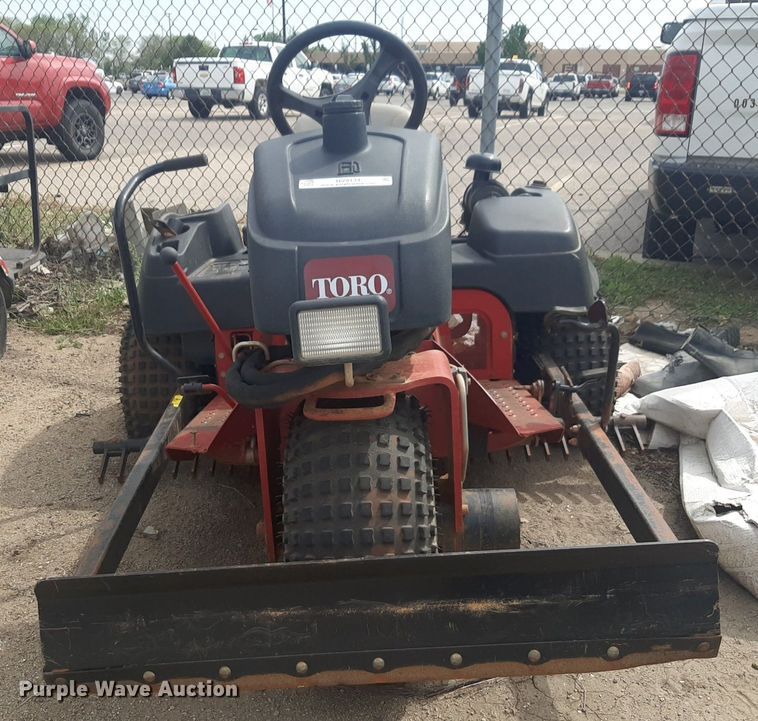 image for item NV9134 Toro Sand Pro 3040 bunker rake