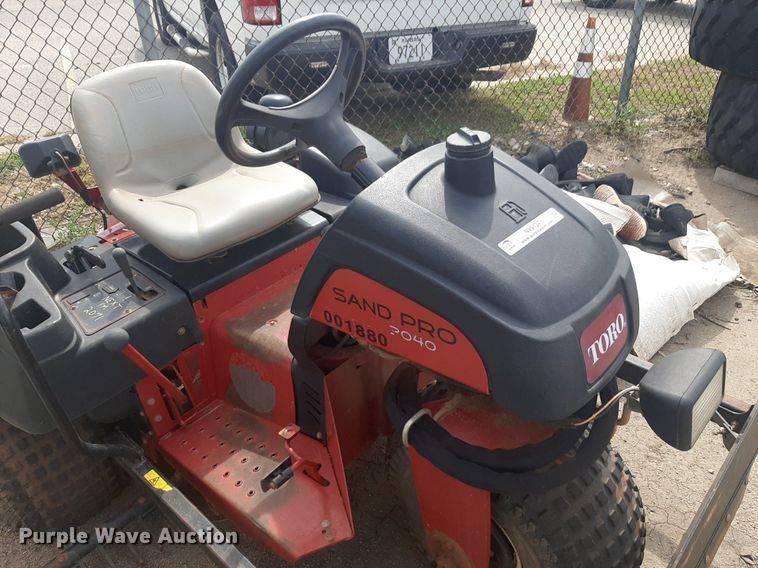 image for item NV9134 Toro Sand Pro 3040 bunker rake