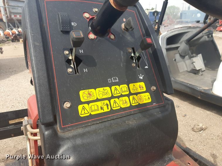 image for item NV9134 Toro Sand Pro 3040 bunker rake