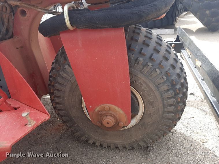 image for item NV9134 Toro Sand Pro 3040 bunker rake