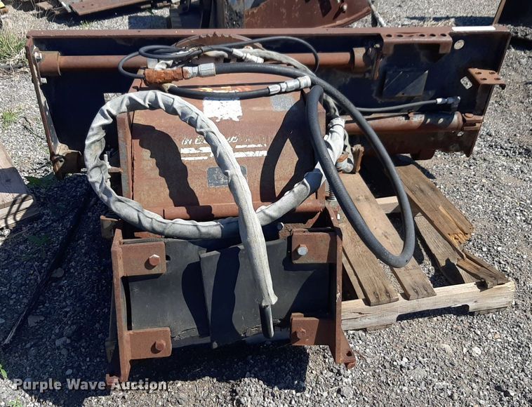 image for item NV9136 Bobcat  skid steer cold planer