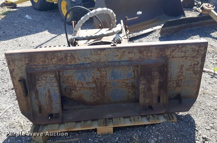 image for item NV9137 Bobcat  skid steer cold planer