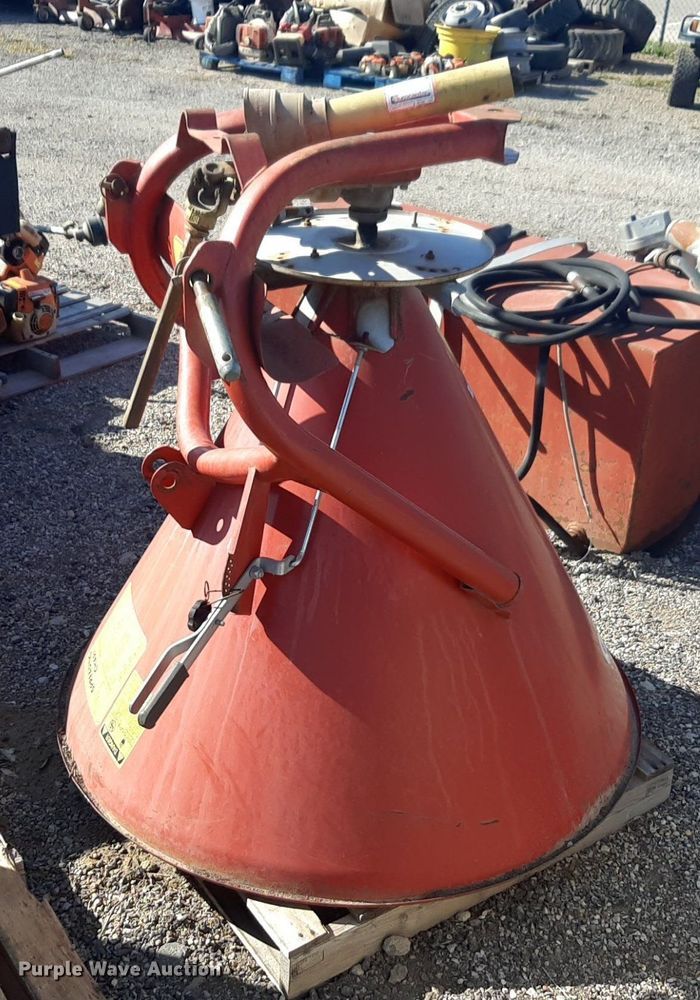 image for item NV9144 Cosmo  500 spreader