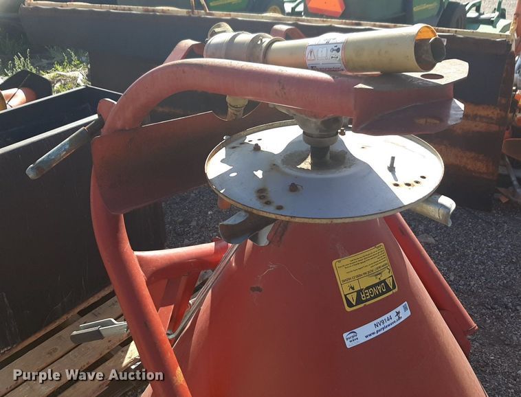 image for item NV9144 Cosmo  500 spreader