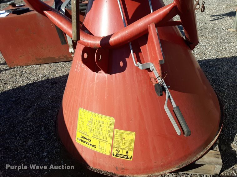 image for item NV9144 Cosmo  500 spreader