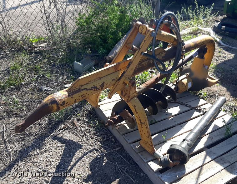 image for item NV9146 Three point auger