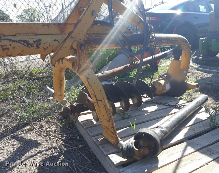 image for item NV9146 Three point auger