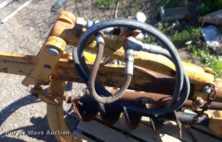 image for item NV9146 Three point auger