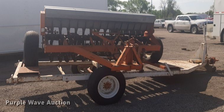 image for item NV9149 Horton  grain drill