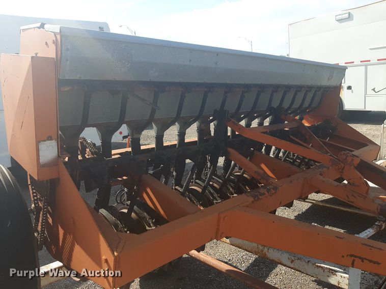 image for item NV9149 Horton  grain drill