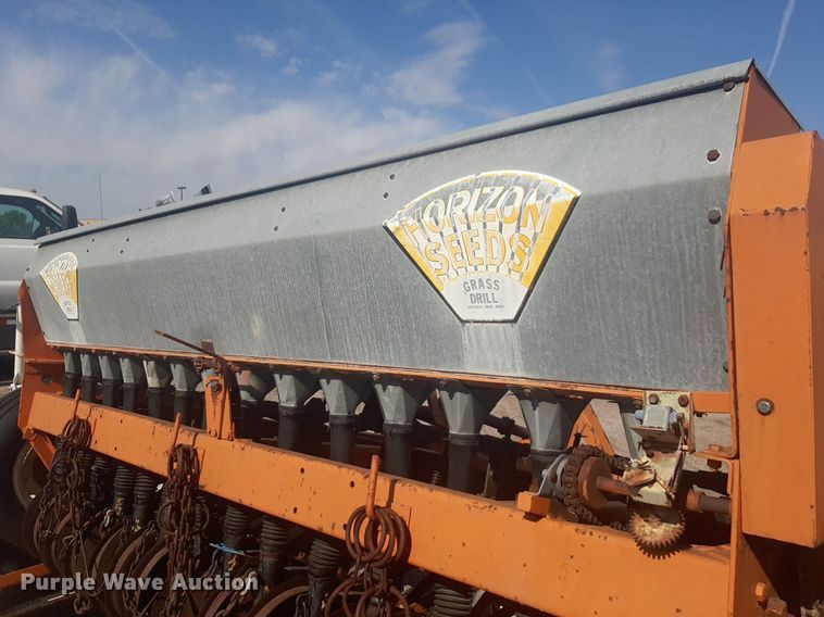 image for item NV9149 Horton  grain drill