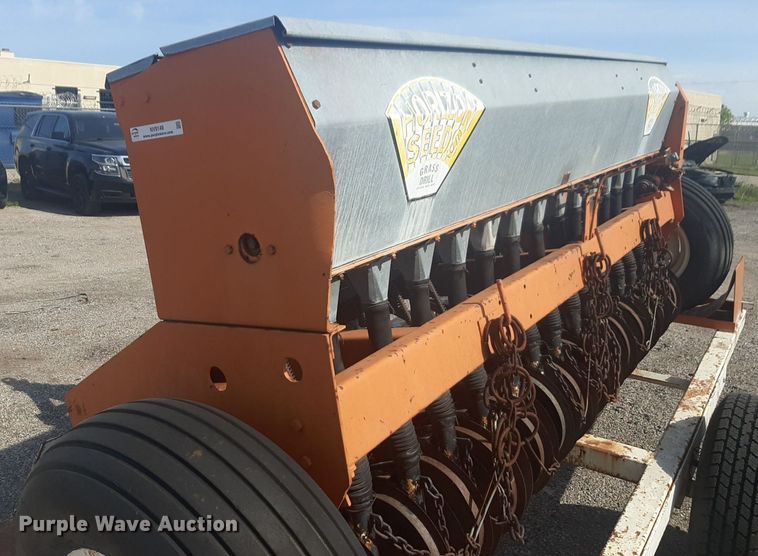 image for item NV9149 Horton  grain drill