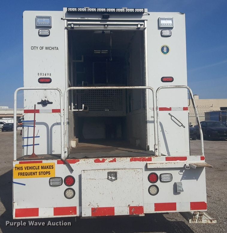 image for item NV9150 2017 Ford F750 Super Duty utility / service truck