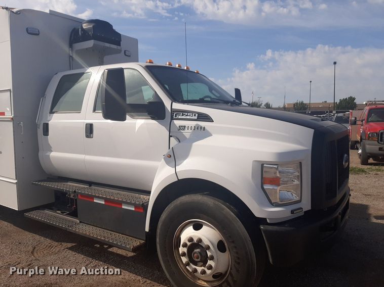 image for item NV9150 2017 Ford F750 Super Duty utility / service truck