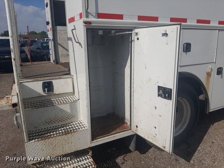 image for item NV9150 2017 Ford F750 Super Duty utility / service truck