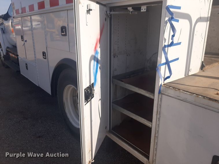 image for item NV9150 2017 Ford F750 Super Duty utility / service truck