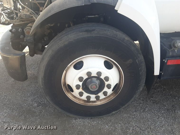 image for item NV9150 2017 Ford F750 Super Duty utility / service truck