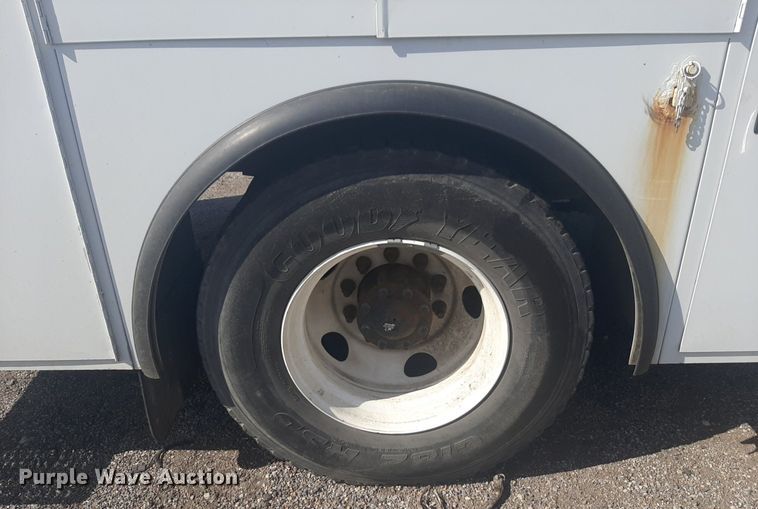 image for item NV9150 2017 Ford F750 Super Duty utility / service truck