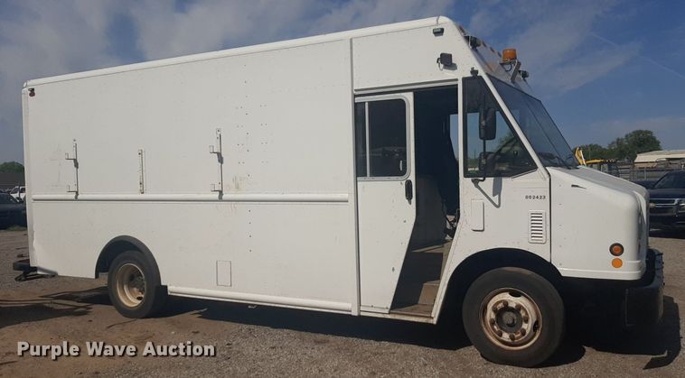 image for item NV9151 2011 Freightliner  MT55 box truck