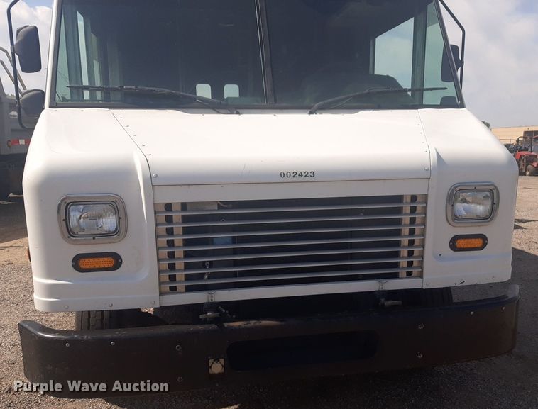 image for item NV9151 2011 Freightliner  MT55 box truck