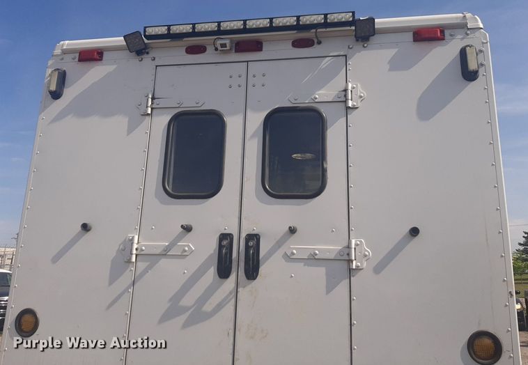 image for item NV9151 2011 Freightliner  MT55 box truck