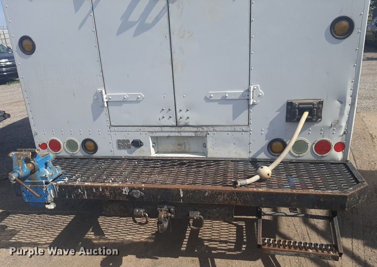 image for item NV9151 2011 Freightliner  MT55 box truck