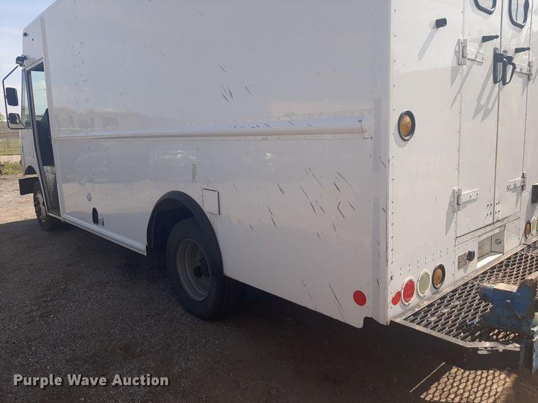 image for item NV9151 2011 Freightliner  MT55 box truck