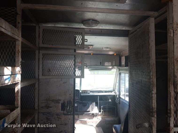 image for item NV9151 2011 Freightliner  MT55 box truck