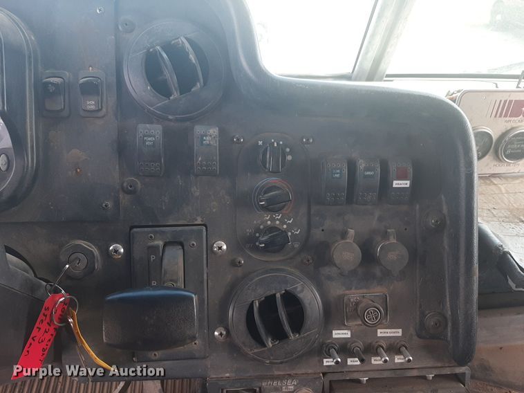 image for item NV9151 2011 Freightliner  MT55 box truck