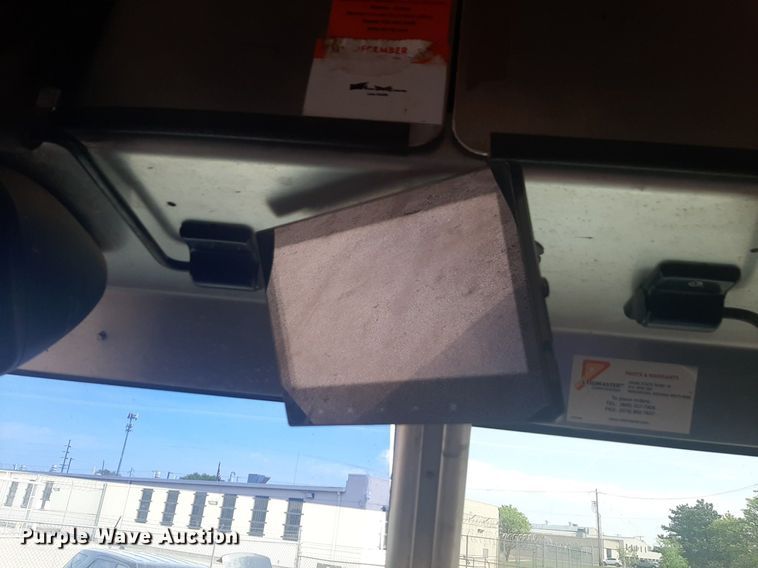 image for item NV9151 2011 Freightliner  MT55 box truck