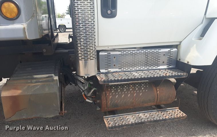 image for item NV9152 2009 International 7500 SFA dump truck