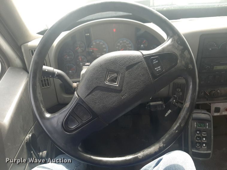 image for item NV9152 2009 International 7500 SFA dump truck