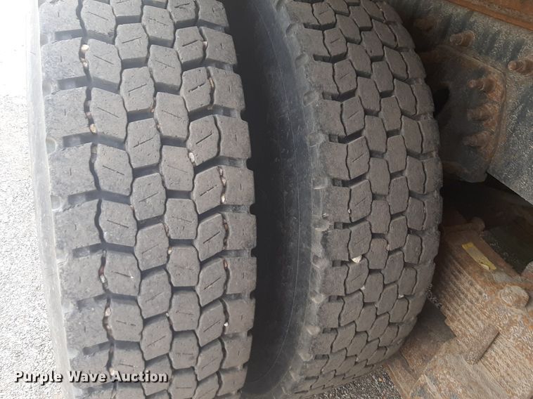 image for item NV9152 2009 International 7500 SFA dump truck