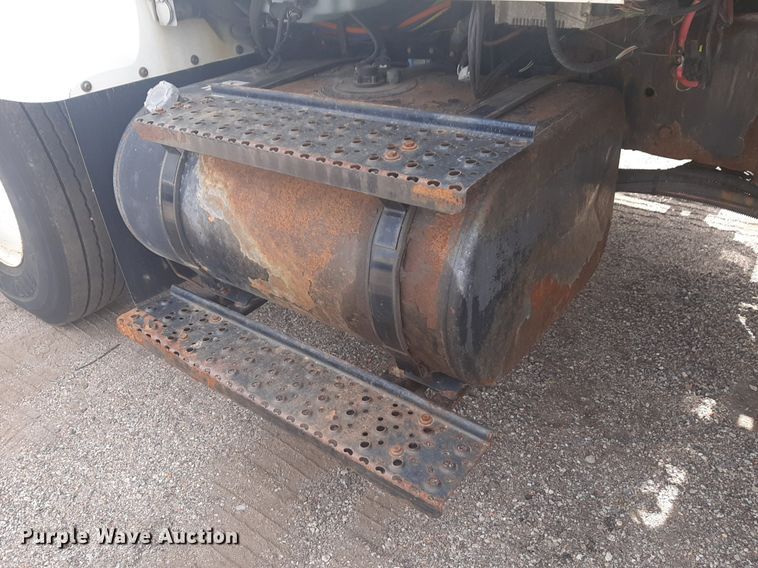 image for item NV9153 2008 International 7400 SFA dump truck