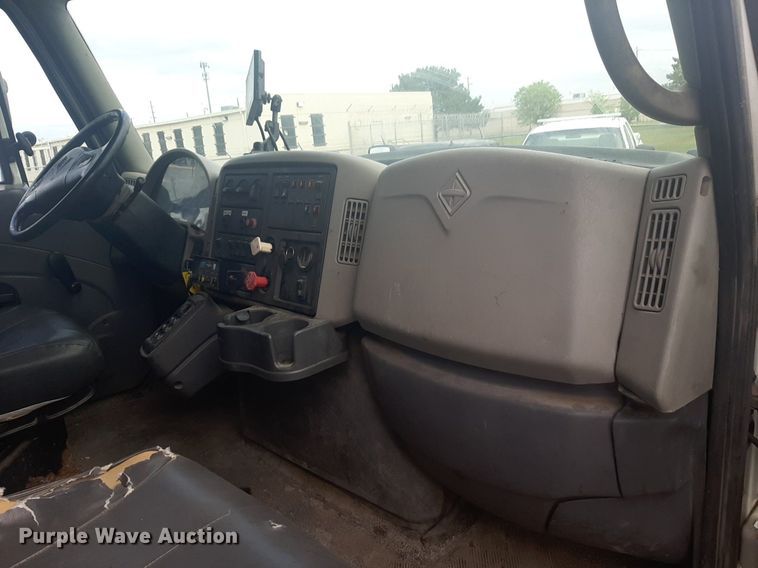 image for item NV9153 2008 International 7400 SFA dump truck