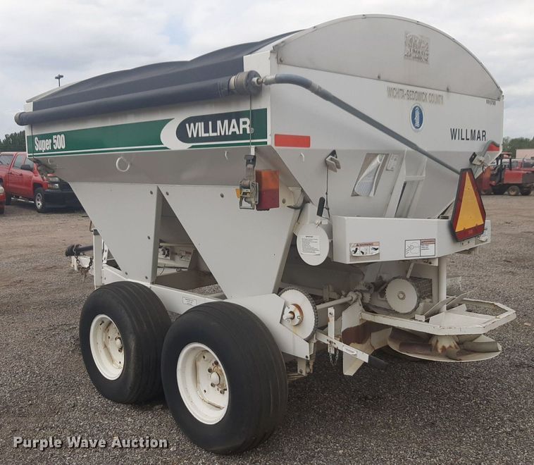 image for item NV9154 Willmar Super 500 spreader