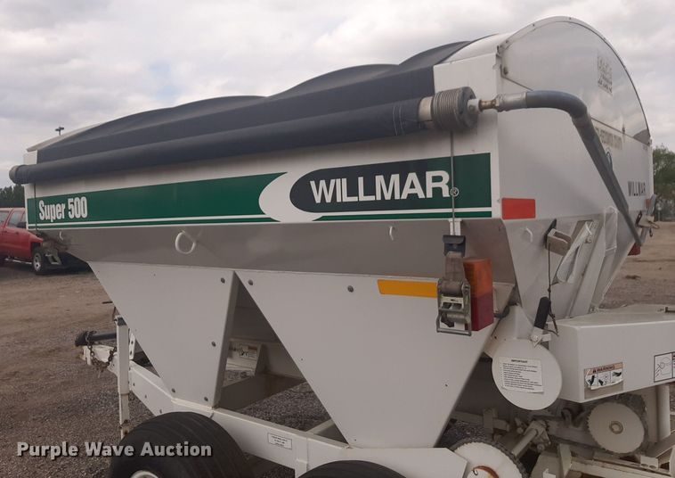 image for item NV9154 Willmar Super 500 spreader