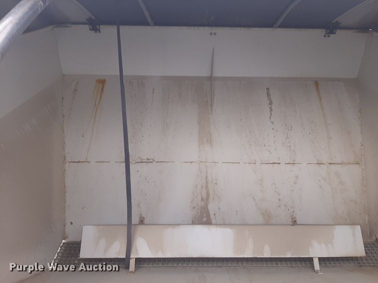 image for item NV9154 Willmar Super 500 spreader