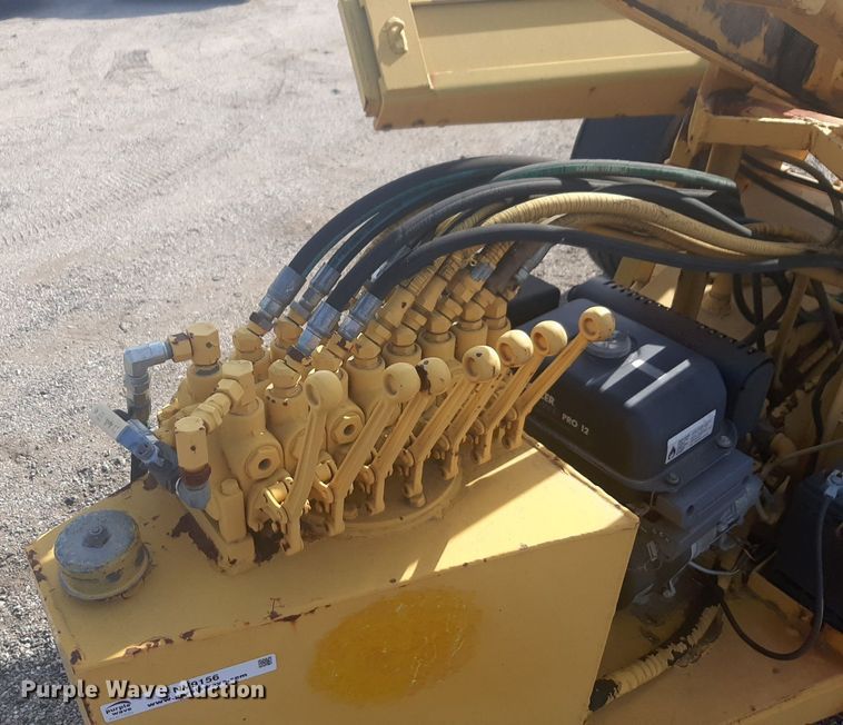 image for item NV9156 Tree spade