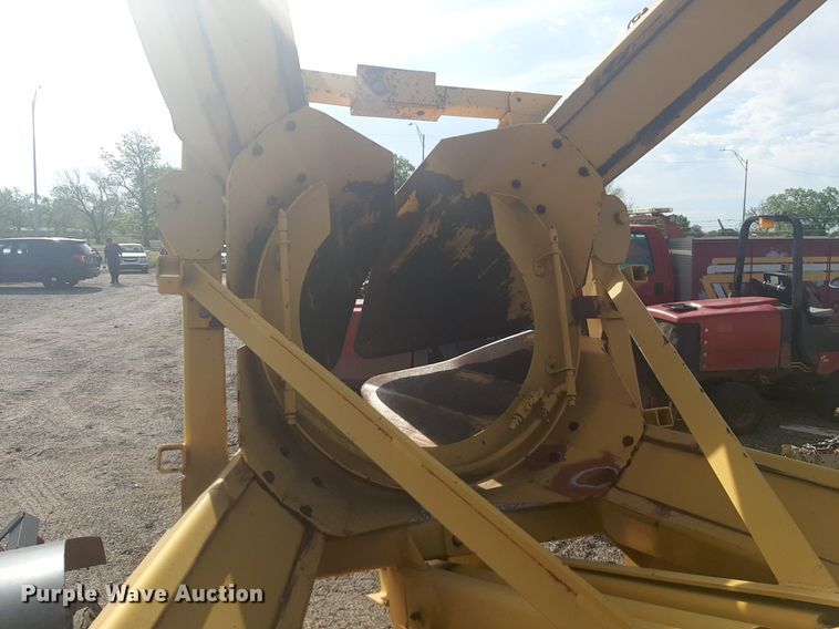 image for item NV9156 Tree spade