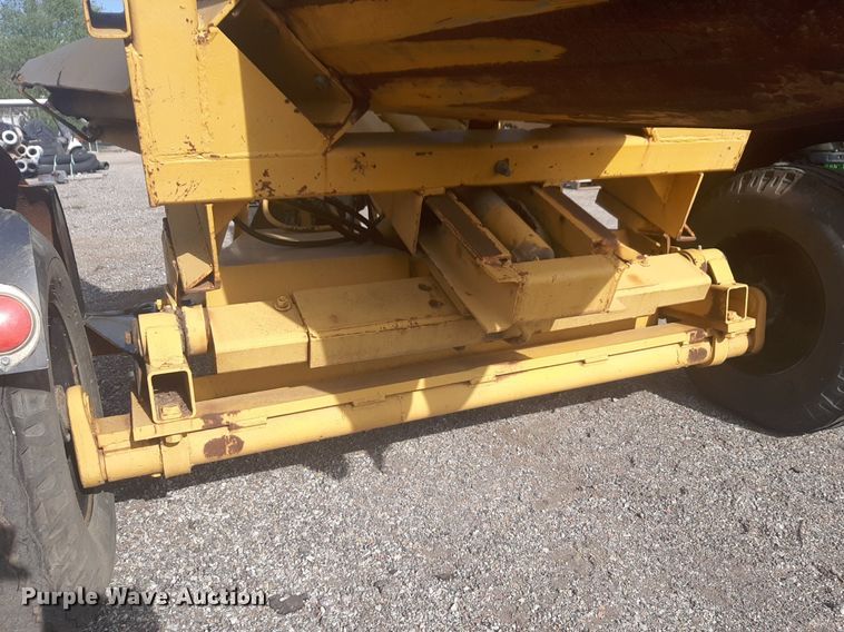 image for item NV9156 Tree spade